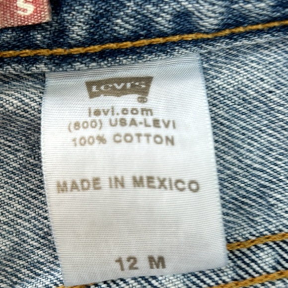 Levi’s 550 Classic Relaxed Tapered jeans. Size 12 with 30” inseam. - Picture 3 of 14